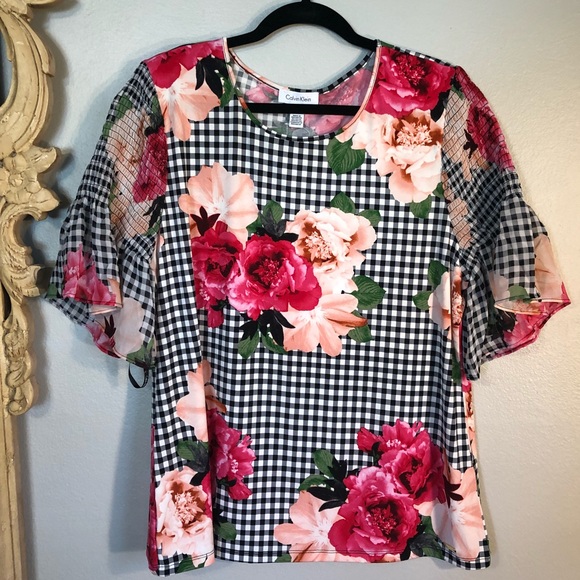 Calvin Klein Tops - NWT Calvin Klein vibrant floral top💕